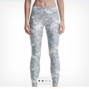 Nike Legend Poly Tight Training Running Tights 724945 012 Small Silver